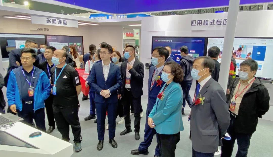 河北展，奧威亞“三個課堂”引全場矚目
